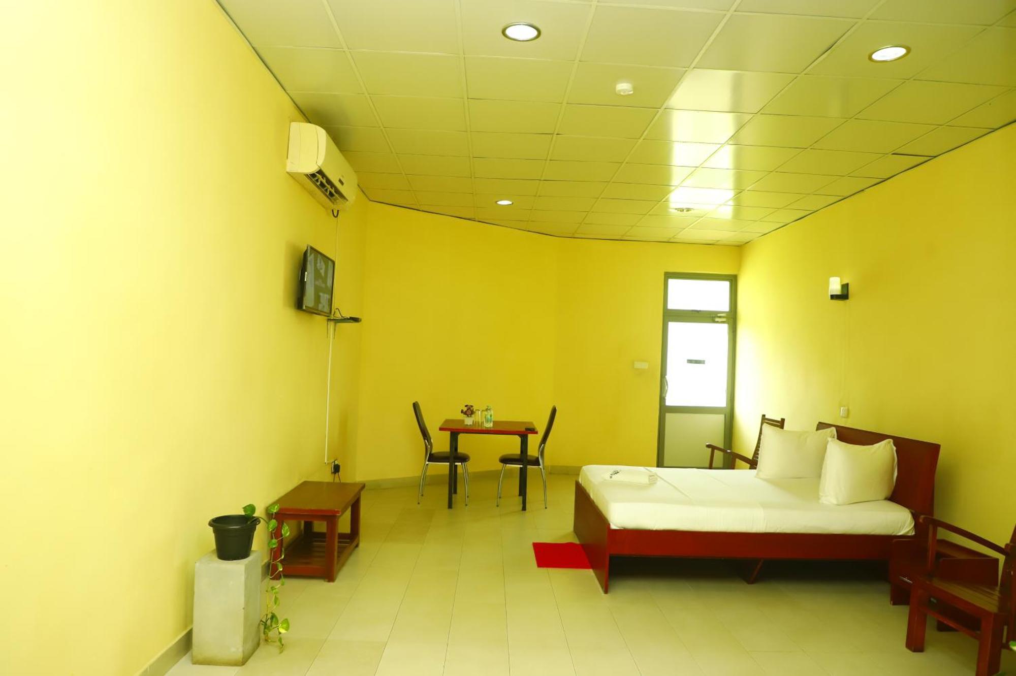 Gunners Club Hotel Minneriya Exterior photo