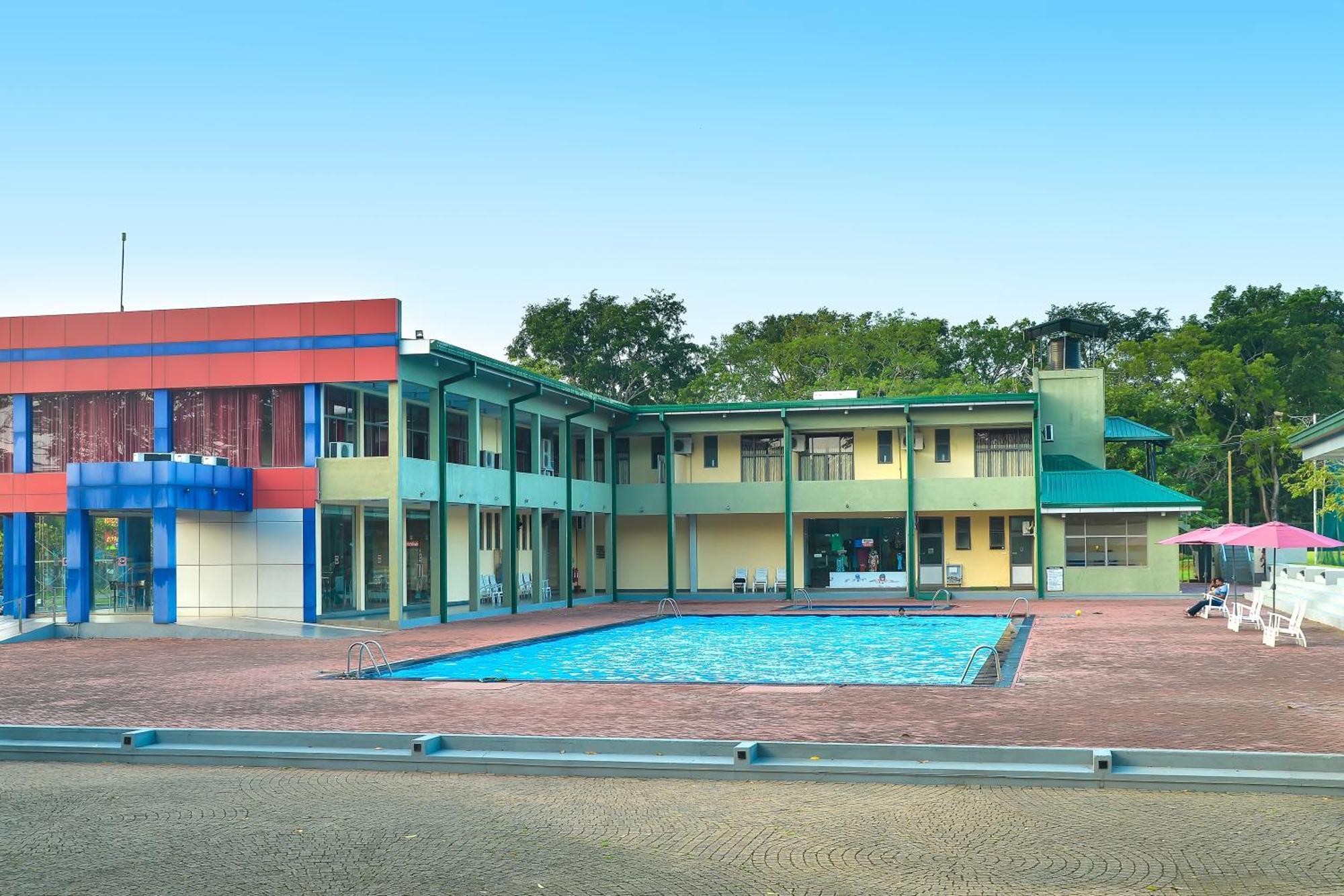 Gunners Club Hotel Minneriya Exterior photo